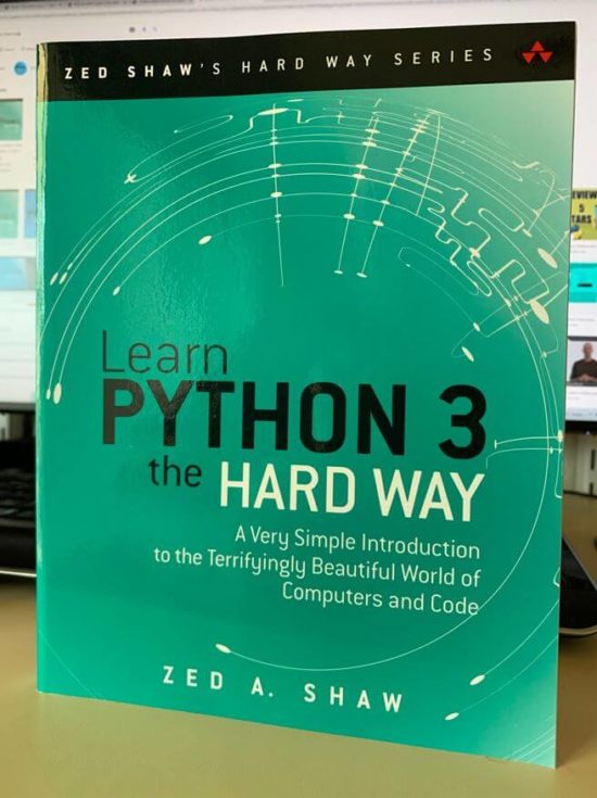 11 Best Python Books for Beginners and All Skill Levels (2021) | //Go ...